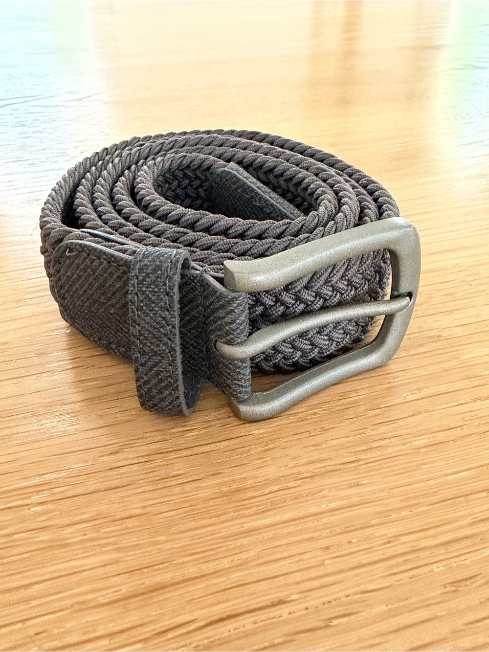 Ghost Golf Men's Gray “Wolf” Braided Stretch Belt with Matte Buckle. Like new!